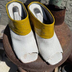 Dorothee Schumacher Italy Snake Skin Heeled Shoes 36